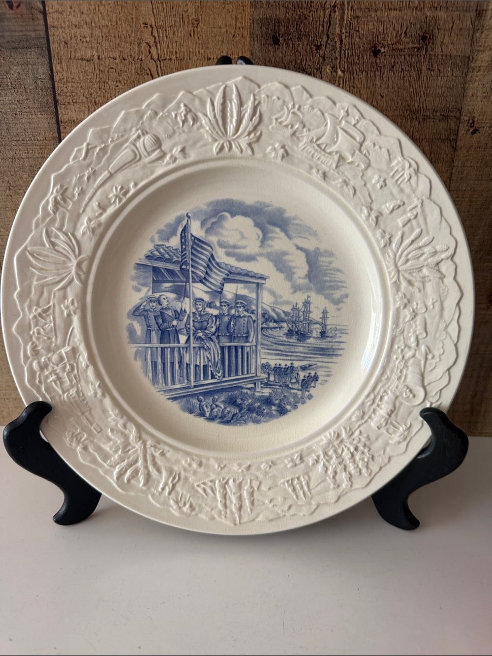 VTG Wedgewood 1939 1st Edition California “Raising the Flag at Monterey” Plate